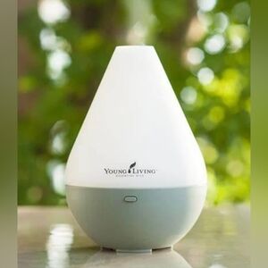 Young Living DEWDROP Essential Oil Ultrasonic Diffuser NeW In BoX